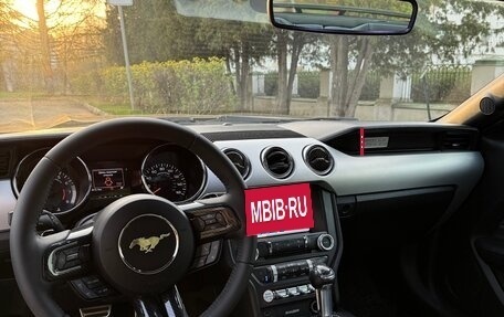 Ford Mustang VI рестайлинг, 2017 год, 2 130 000 рублей, 25 фотография