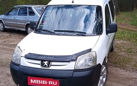 Peugeot Partner II рестайлинг 2, 2010 год, 370 000 рублей, 1 фотография