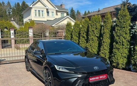 Toyota Camry, 2024 год, 1 550 000 рублей, 1 фотография