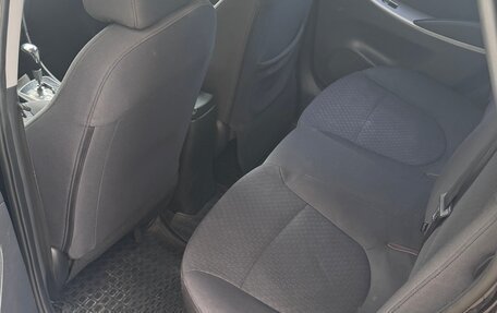 Hyundai Solaris II рестайлинг, 2012 год, 585 000 рублей, 5 фотография