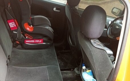 Ford Fiesta, 2004 год, 350 000 рублей, 2 фотография