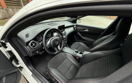 Mercedes-Benz CLA, 2014 год, 2 200 000 рублей, 15 фотография