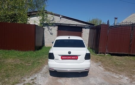 Volkswagen Polo VI (EU Market), 2018 год, 675 000 рублей, 3 фотография