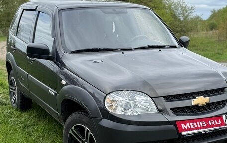 Chevrolet Niva I рестайлинг, 2013 год, 520 000 рублей, 4 фотография