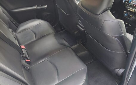 Toyota Prius IV XW50, 2017 год, 2 300 000 рублей, 10 фотография