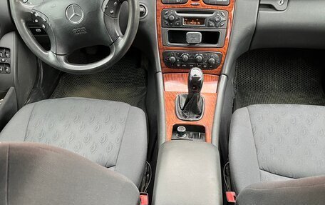 Mercedes-Benz C-Класс, 2003 год, 680 000 рублей, 5 фотография