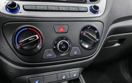 Hyundai Solaris II рестайлинг, 2018 год, 1 222 000 рублей, 18 фотография
