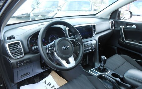 KIA Sportage IV рестайлинг, 2018 год, 1 900 000 рублей, 9 фотография