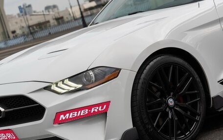 Ford Mustang VI рестайлинг, 2018 год, 3 150 000 рублей, 3 фотография