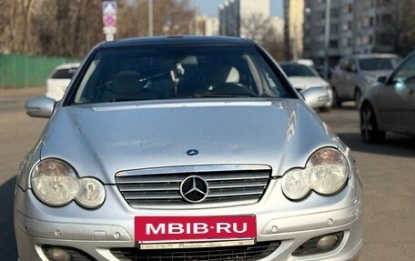 Mercedes-Benz C-Класс, 2006 год, 550 000 рублей, 2 фотография