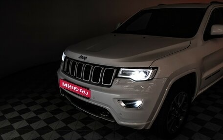 Jeep Grand Cherokee, 2017 год, 3 700 000 рублей, 19 фотография