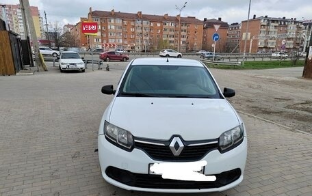 Renault Logan II, 2017 год, 430 000 рублей, 1 фотография