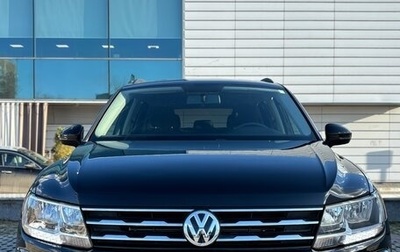 Volkswagen Tiguan II, 2020 год, 2 899 000 рублей, 1 фотография