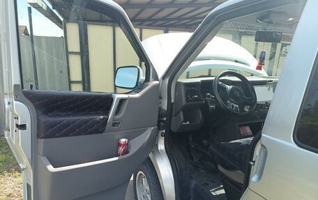 Volkswagen Transporter T4, 2003 год, 1 400 000 рублей, 7 фотография