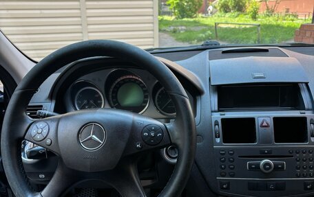 Mercedes-Benz C-Класс, 2011 год, 1 000 000 рублей, 11 фотография