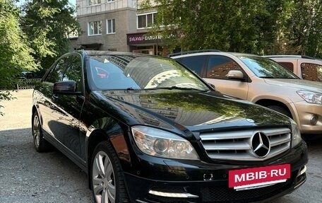 Mercedes-Benz C-Класс, 2011 год, 1 000 000 рублей, 3 фотография