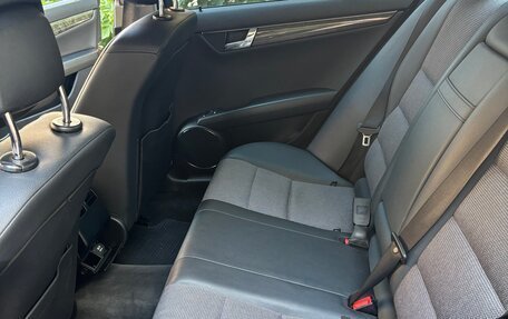 Mercedes-Benz C-Класс, 2011 год, 1 000 000 рублей, 16 фотография