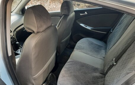 Hyundai Solaris II рестайлинг, 2012 год, 599 000 рублей, 6 фотография
