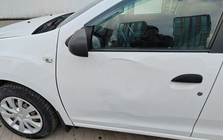 Renault Logan II, 2017 год, 430 000 рублей, 6 фотография