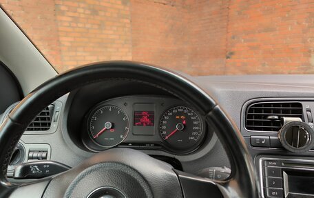 Volkswagen Polo VI (EU Market), 2013 год, 878 000 рублей, 17 фотография