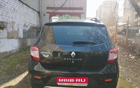Renault Sandero II рестайлинг, 2015 год, 645 000 рублей, 3 фотография