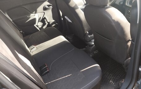 Renault Sandero II рестайлинг, 2015 год, 645 000 рублей, 13 фотография