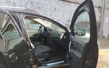 Renault Sandero II рестайлинг, 2015 год, 645 000 рублей, 17 фотография