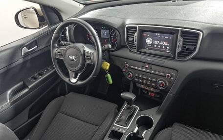 KIA Sportage IV рестайлинг, 2018 год, 2 149 000 рублей, 17 фотография