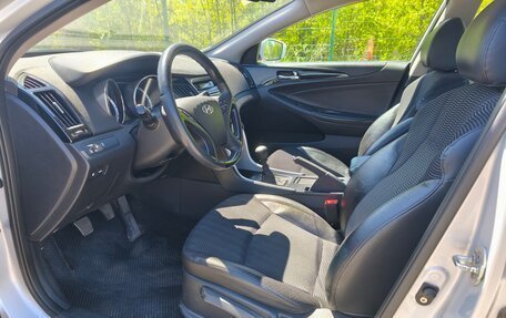 Hyundai Sonata VI, 2010 год, 1 100 000 рублей, 8 фотография