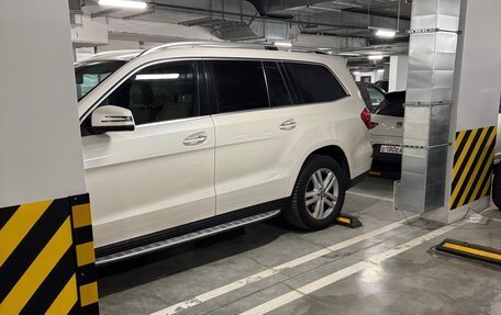 Mercedes-Benz GL-Класс, 2013 год, 3 000 000 рублей, 4 фотография