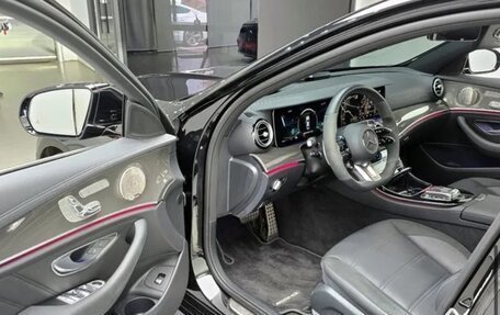 Mercedes-Benz E-Класс AMG, 2022 год, 6 900 000 рублей, 11 фотография