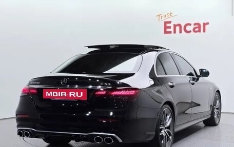 Mercedes-Benz E-Класс AMG, 2022 год, 6 900 000 рублей, 2 фотография