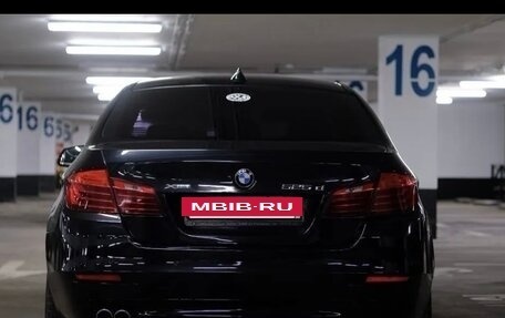 BMW 5 серия, 2013 год, 2 350 000 рублей, 9 фотография