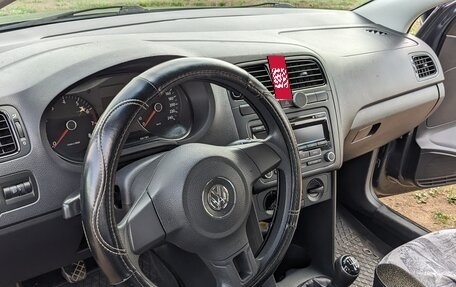 Volkswagen Polo VI (EU Market), 2012 год, 750 000 рублей, 19 фотография