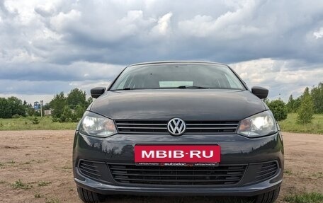 Volkswagen Polo VI (EU Market), 2012 год, 750 000 рублей, 25 фотография