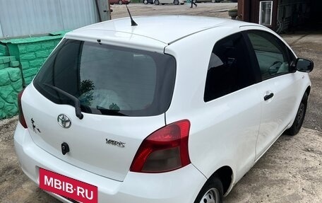 Toyota Yaris III рестайлинг, 2008 год, 420 000 рублей, 6 фотография