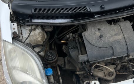 Toyota Yaris III рестайлинг, 2008 год, 420 000 рублей, 14 фотография