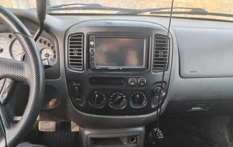 Ford Escape II, 2002 год, 600 000 рублей, 10 фотография