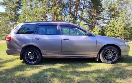 Nissan Wingroad III, 2001 год, 430 000 рублей, 2 фотография