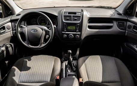 KIA Sportage II, 2009 год, 900 000 рублей, 15 фотография