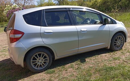 Honda Fit III, 2012 год, 970 000 рублей, 2 фотография