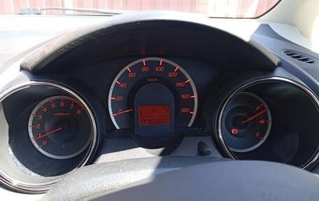 Honda Fit III, 2012 год, 970 000 рублей, 6 фотография
