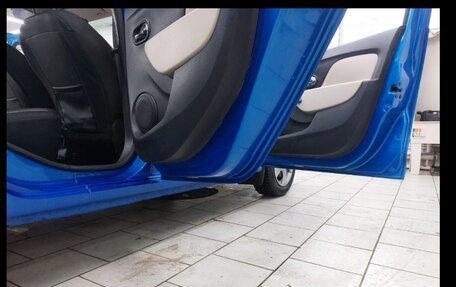 Renault Logan II, 2015 год, 700 000 рублей, 11 фотография