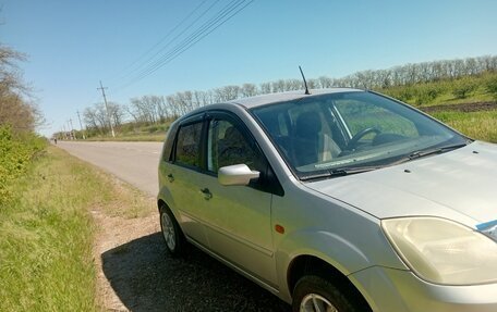 Ford Fiesta, 2003 год, 310 000 рублей, 4 фотография