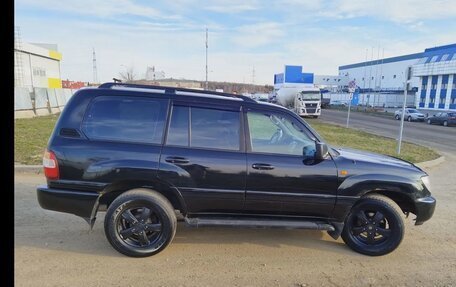 Toyota Land Cruiser 100 рестайлинг 2, 2006 год, 1 750 000 рублей, 3 фотография