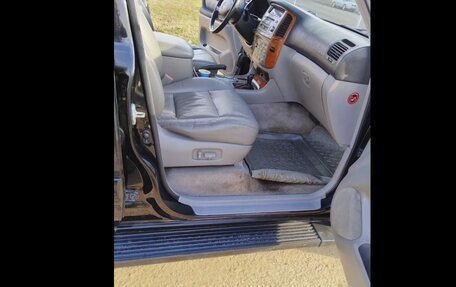 Toyota Land Cruiser 100 рестайлинг 2, 2006 год, 1 750 000 рублей, 8 фотография
