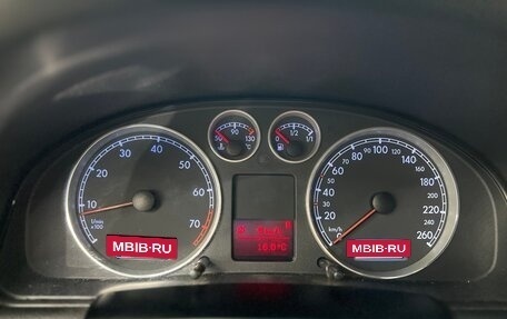 Volkswagen Passat B5+ рестайлинг, 2002 год, 355 000 рублей, 38 фотография