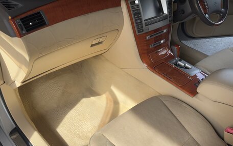 Toyota Crown Majesta, 2005 год, 830 000 рублей, 17 фотография