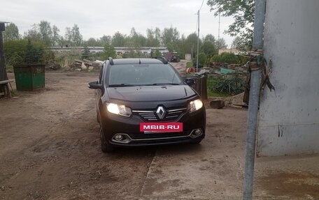 Renault Logan II, 2014 год, 680 000 рублей, 13 фотография