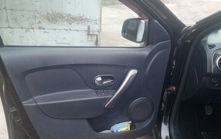 Renault Logan II, 2014 год, 680 000 рублей, 23 фотография
